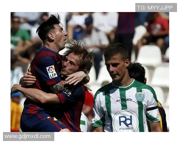 巴萨主场狂胜科尔多瓦八球大捷展现强大实力